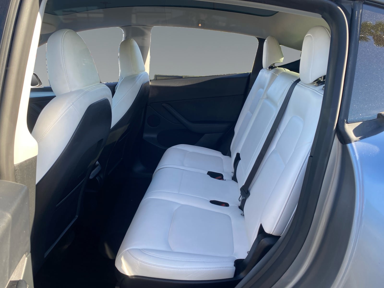 Used 2024 Tesla Model Y Long Range AWD/4WD image 13