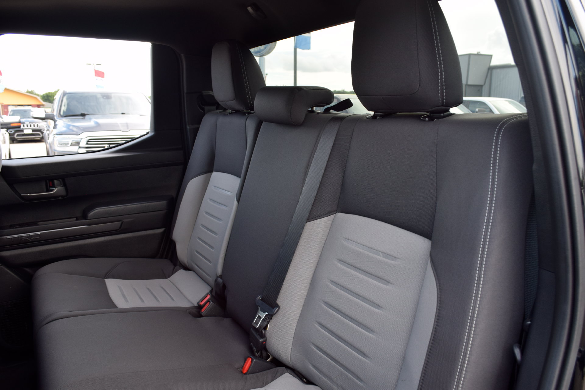 Used 2025 Toyota Tacoma TRD Off-Road AWD/4WD image 18
