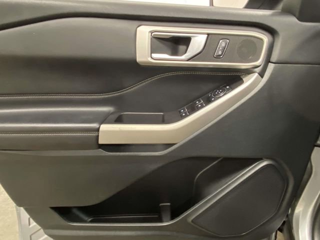 Used 2023 Ford Explorer XLT w/ Equipment Group 202A image 12