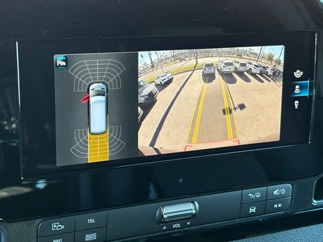 Used 2024 Mercedes-Benz Sprinter 3500 image 18