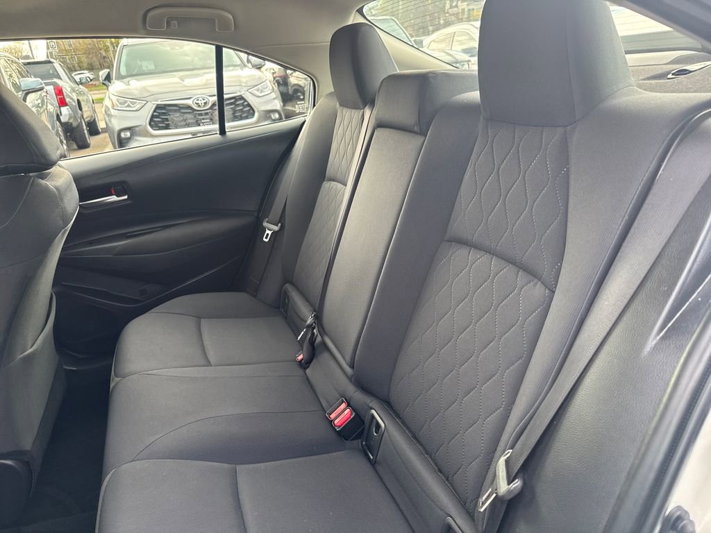 Used 2020 Toyota Corolla LE FWD image 30