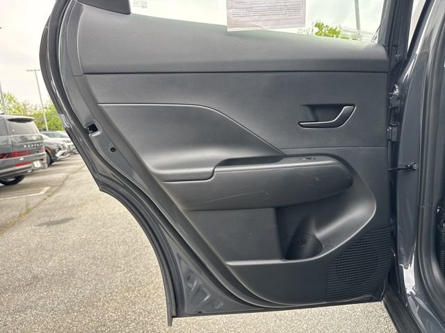 Certified 2024 Hyundai Kona SE image 21