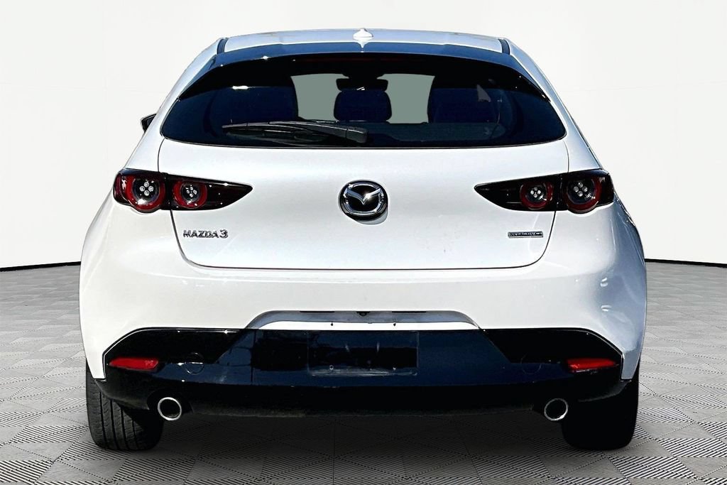 Used 2019 MAZDA MAZDA3 Hatchback w/ Premium Package FWD image 4