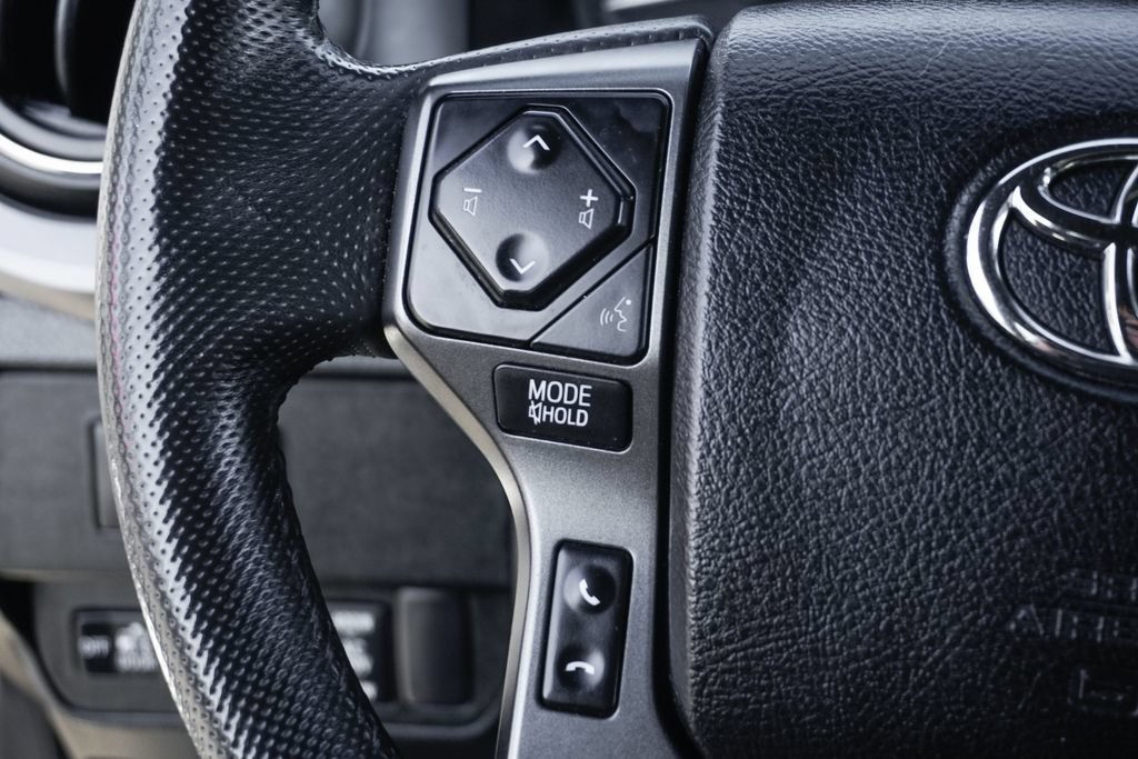 Used 2021 Toyota Tacoma TRD Pro AWD/4WD image 23