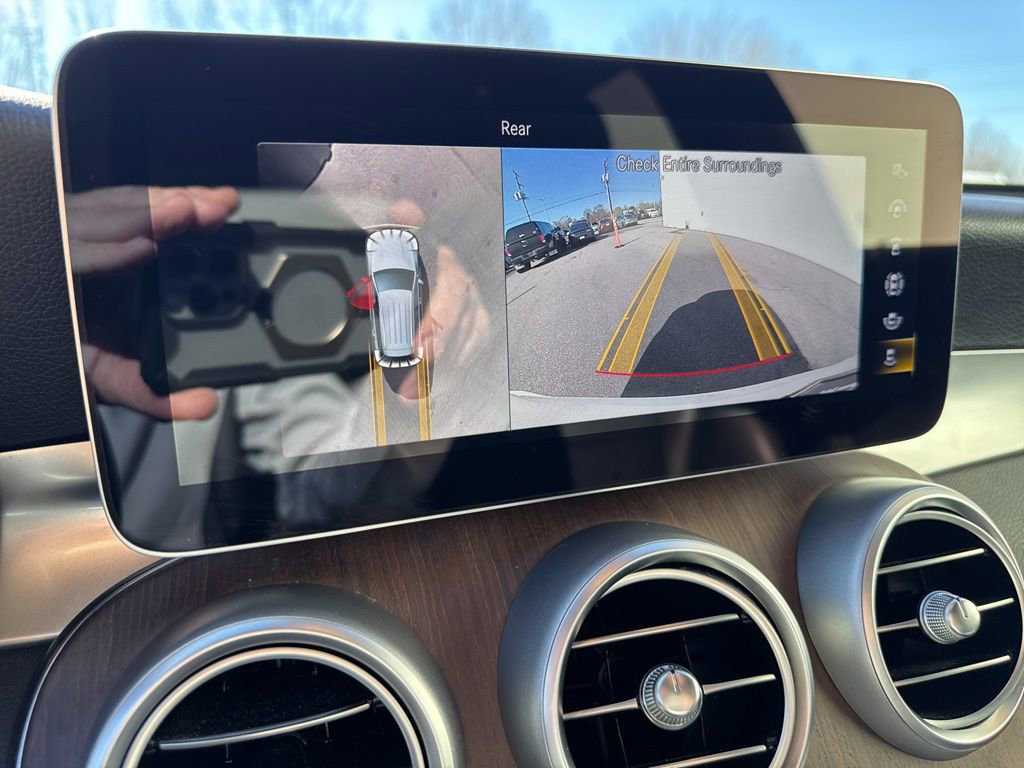 Used 2022 Mercedes-Benz GLC 300 4MATIC w/ Multimedia Package Lite image 22