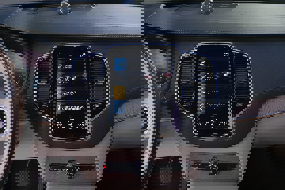 Used 2020 Volvo XC90 T8 Inscription w/ Protection Package Premier image 13