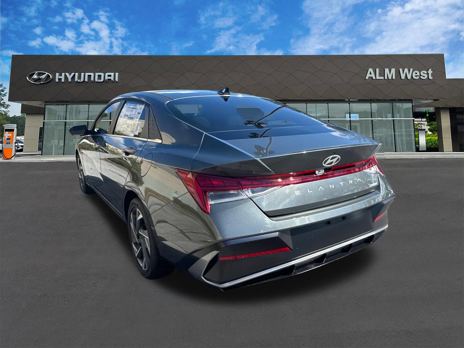 New 2026 Hyundai Elantra Limited FWD image 8
