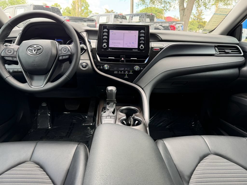 Used 2023 Toyota Camry SE w/ Convenience Package FWD image 12