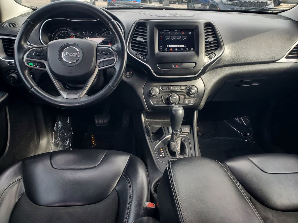 Used 2019 Jeep Cherokee Latitude Plus FWD image 27