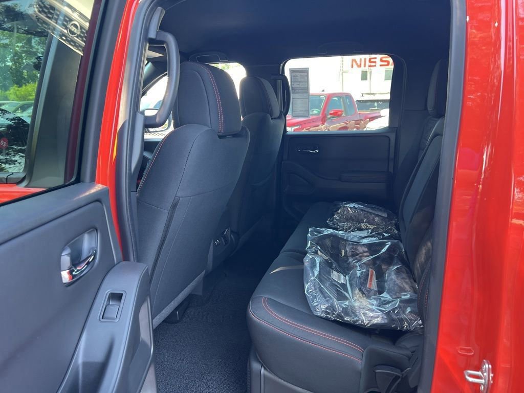 New 2025 Nissan Frontier PRO-4X w/ Pro Convenience Package image 16