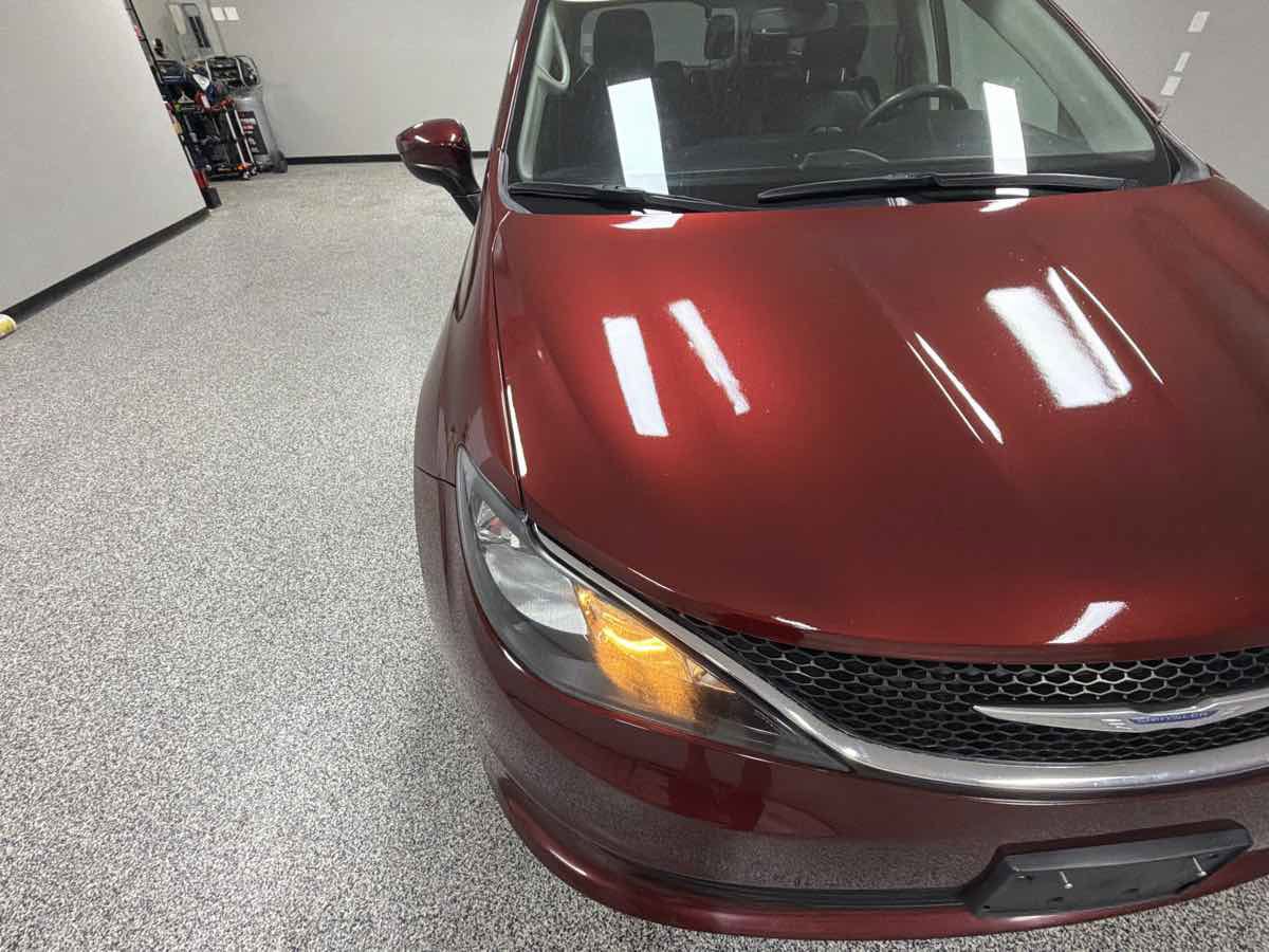 Used 2020 Chrysler Voyager Lxi FWD image 33