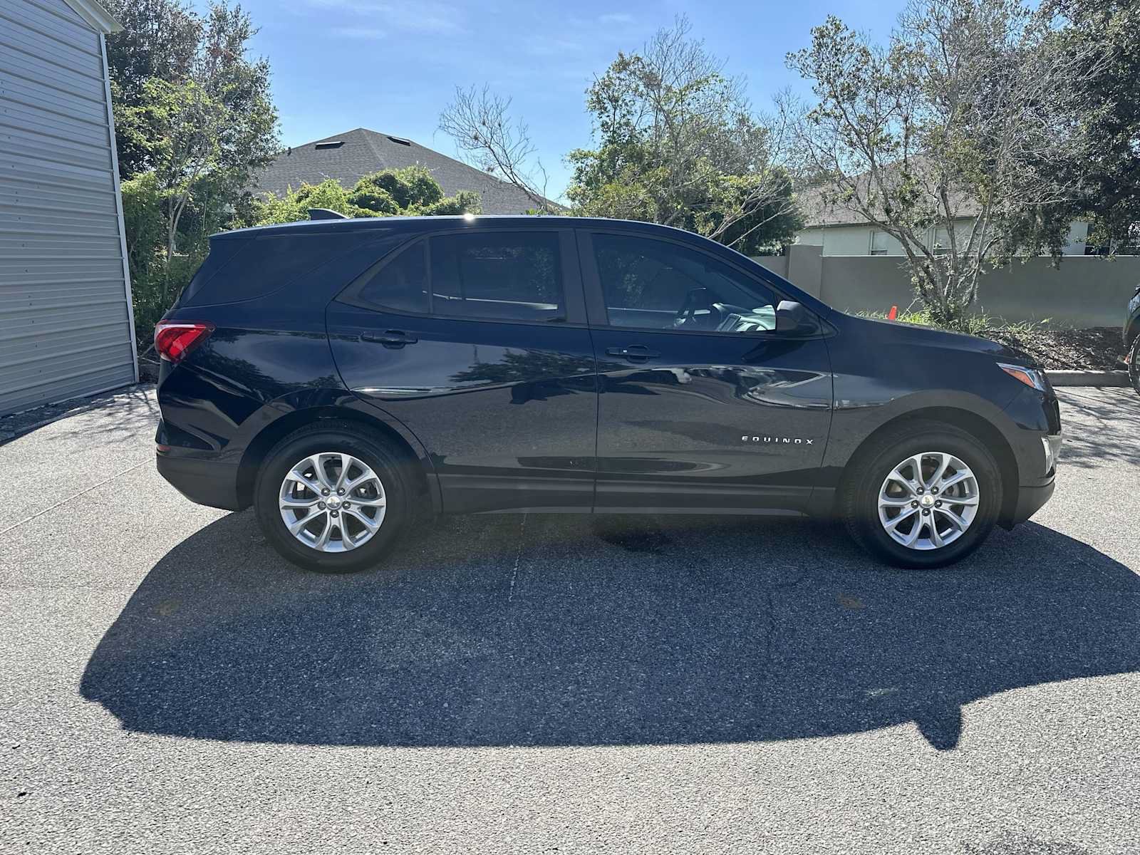 Certified 2021 Chevrolet Equinox LS w/ LS Convenience Package AWD/4WD image 7