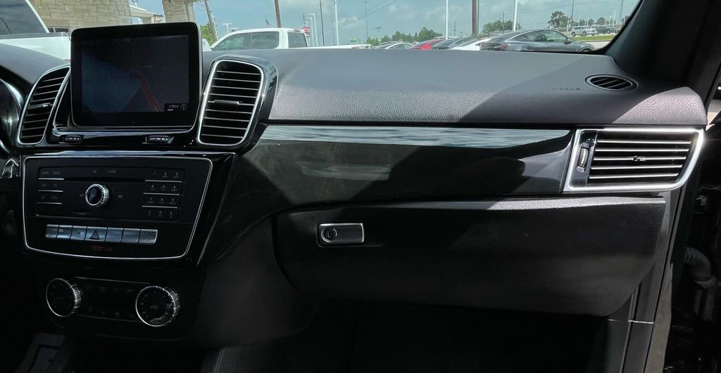 Used 2017 Mercedes-Benz GLE 350 4MATIC image 33