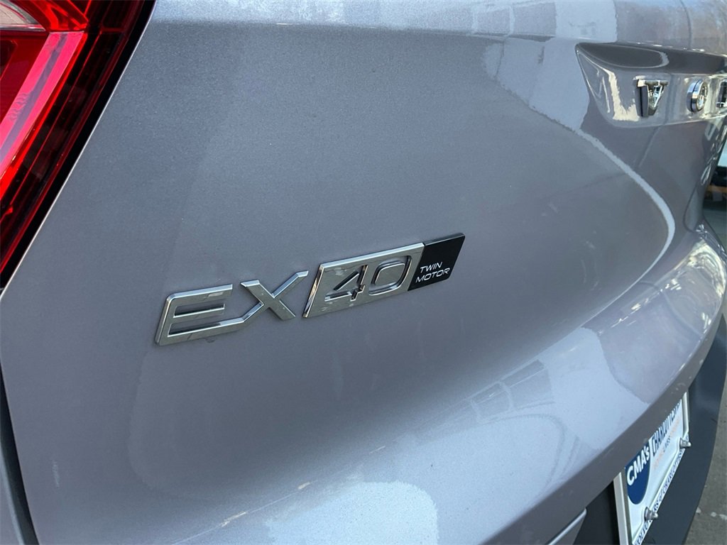 New 2026 Volvo EX40 Plus w/ Climate Package image 17