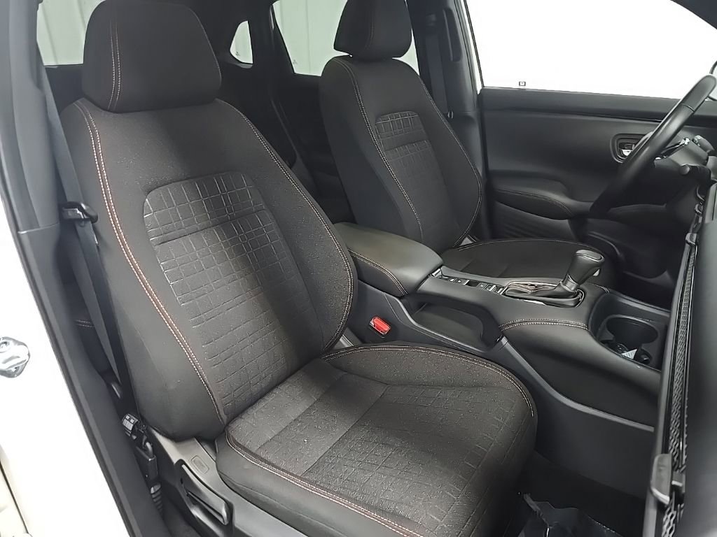 Used 2025 Honda HR-V Sport image 14
