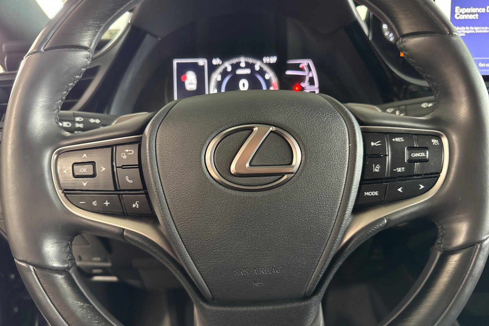 Used 2023 Lexus ES 350 w/ Accessory Package (Z1) FWD image 10