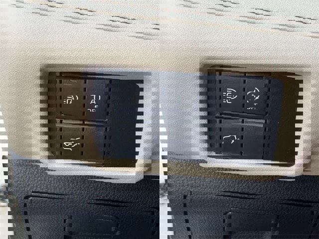 Used 2023 Toyota Highlander XLE image 25