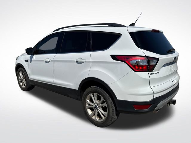 Used 2018 Ford Escape SEL FWD image 3