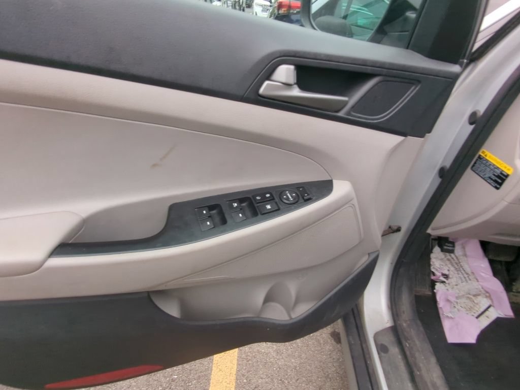 Used 2018 Hyundai Tucson Value FWD image 8