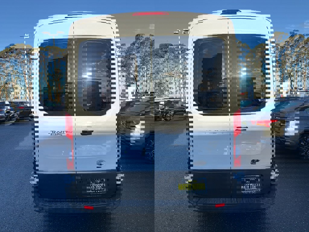 Used 2017 Ford Transit 150 XL image 4