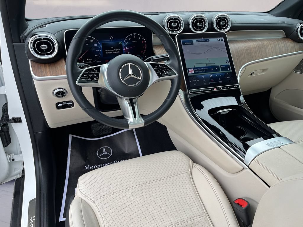 Used 2023 Mercedes-Benz GLC 300 4MATIC image 10