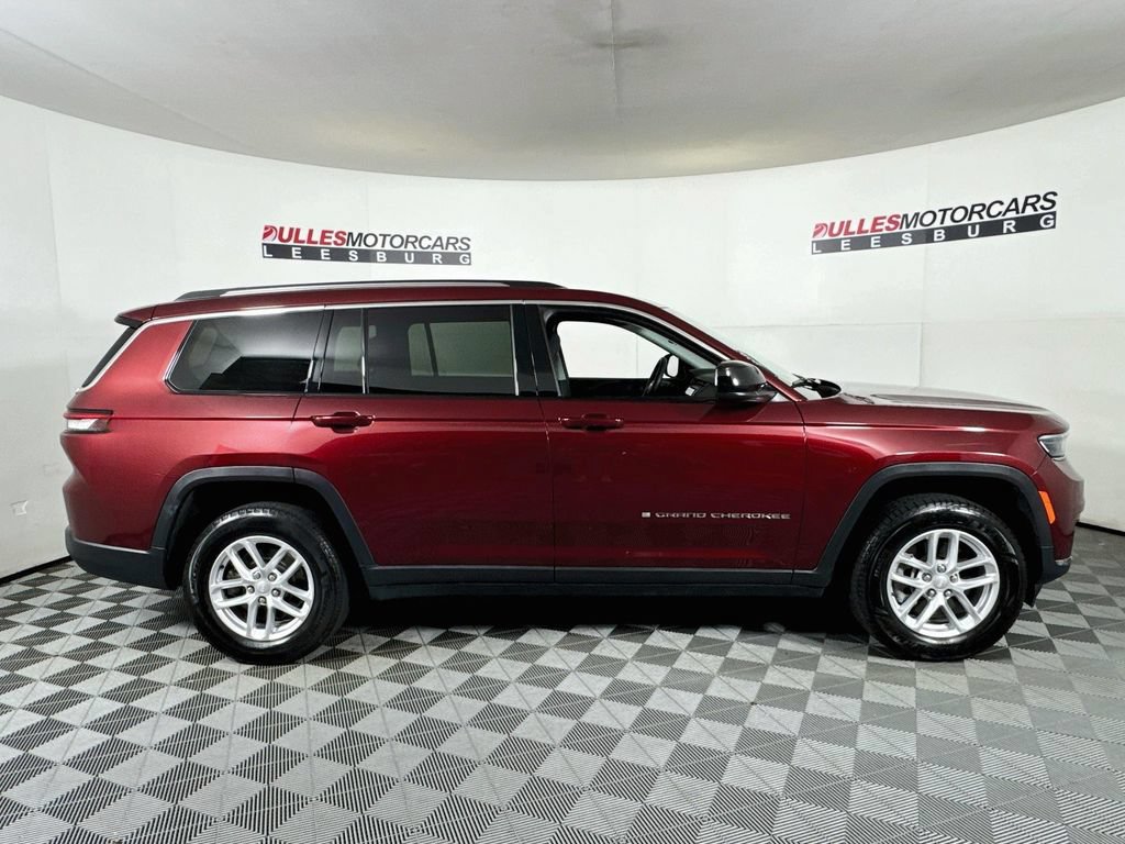 Used 2023 Jeep Grand Cherokee L Laredo w/ Luxury Tech Group I AWD/4WD image 8