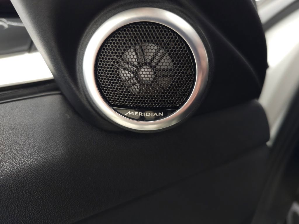 Used 2023 Land Rover Range Rover Evoque R-Dynamic SE AWD/4WD image 15