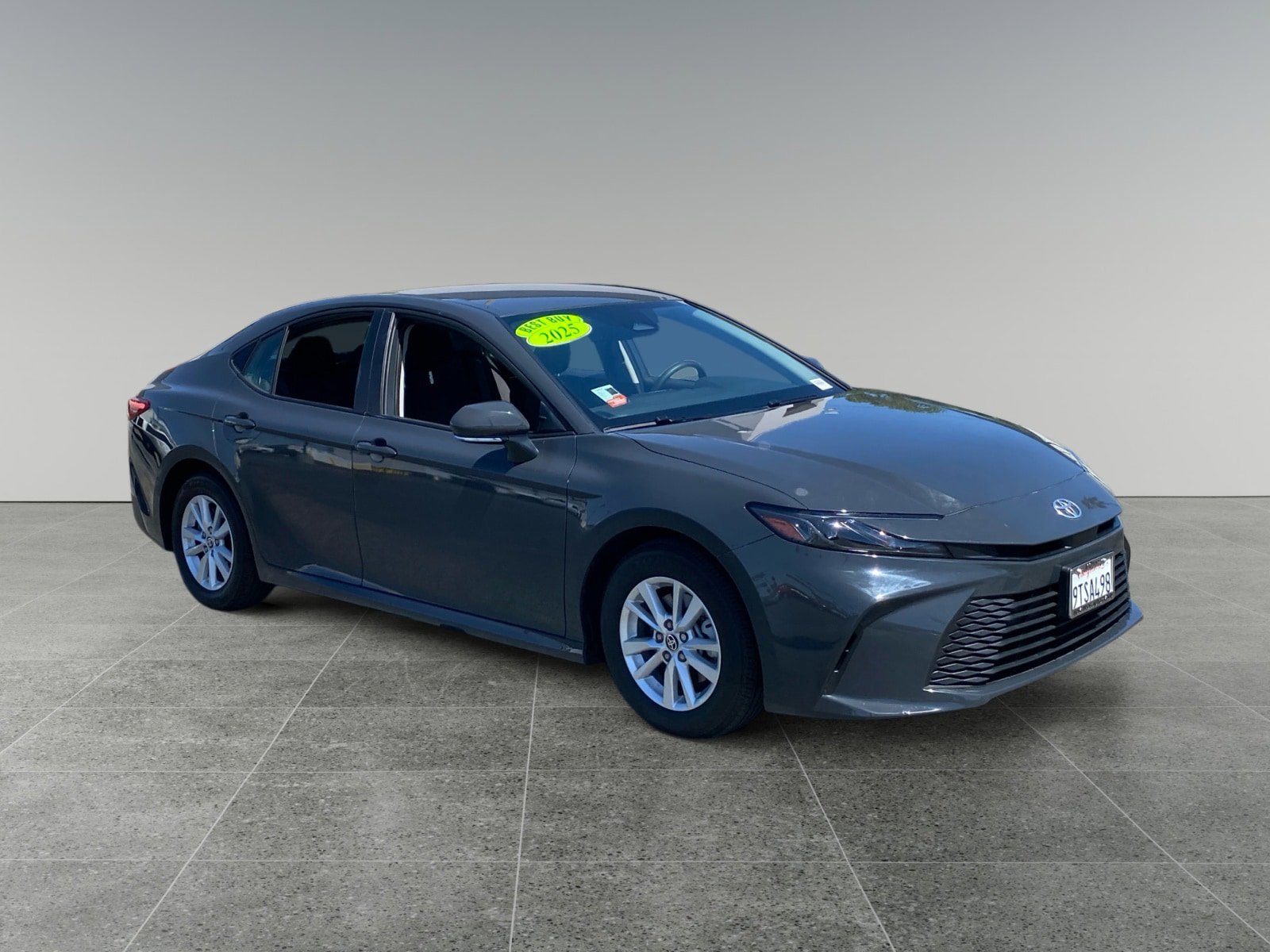Used 2025 Toyota Camry LE w/ Convenience Package image 7