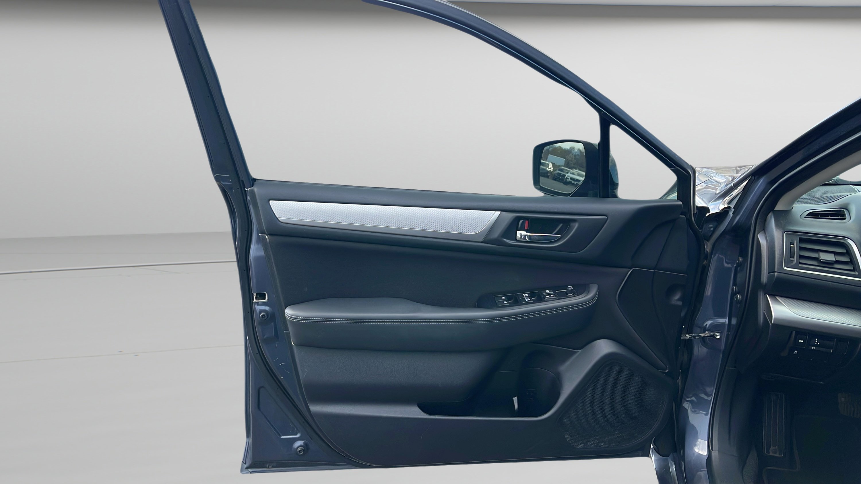 Used 2017 Subaru Legacy 2.5i Premium image 19