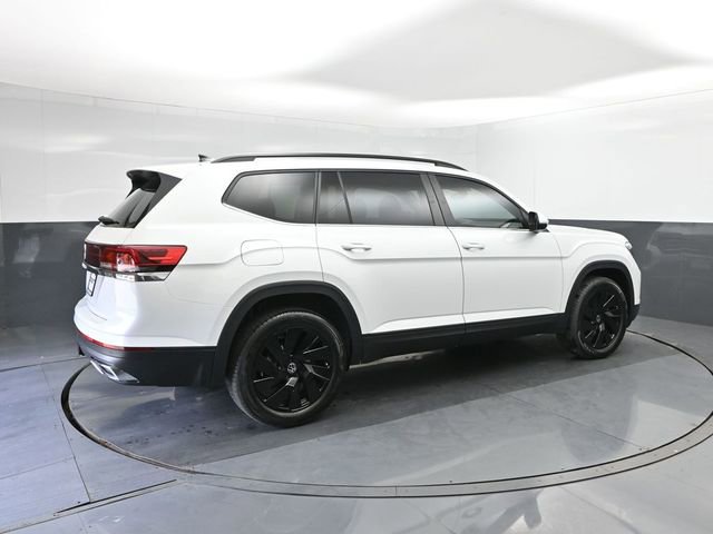 New 2026 Volkswagen Atlas SE image 15