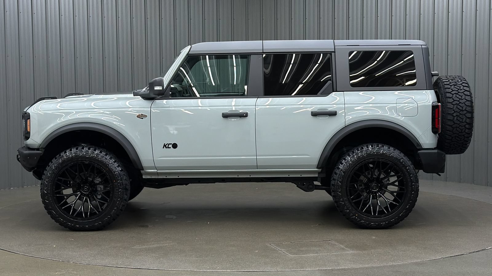 Used 2024 Ford Bronco Wildtrak AWD/4WD image 2