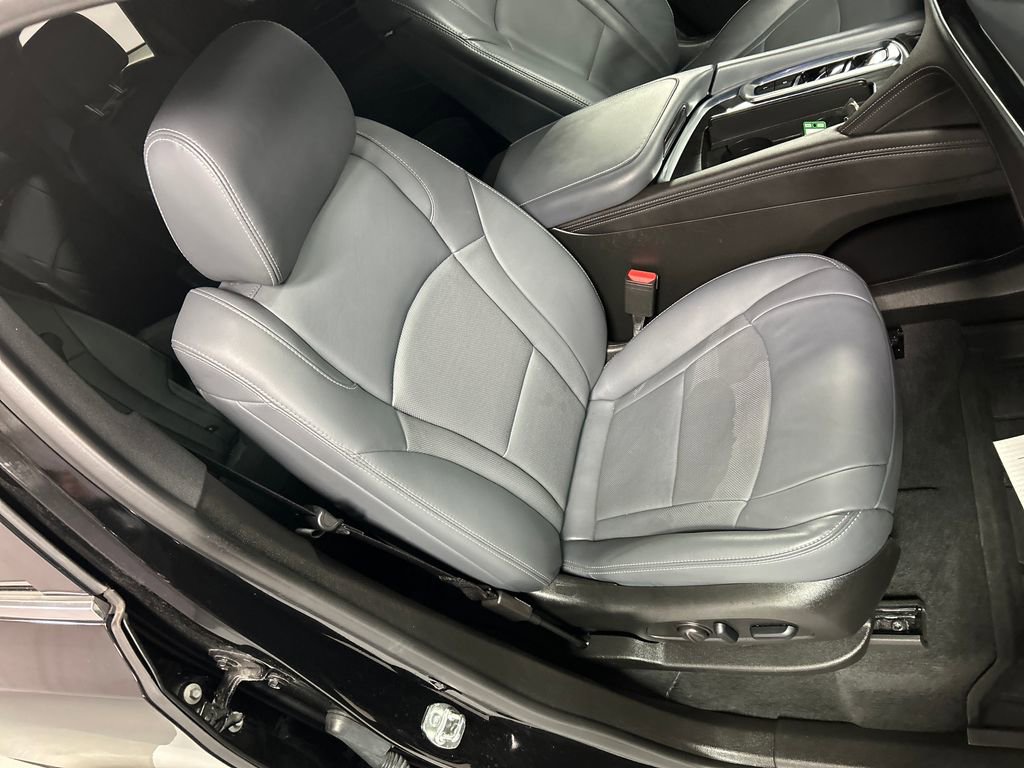Used 2024 Buick Enclave Essence w/ LPO, Cargo Package image 26