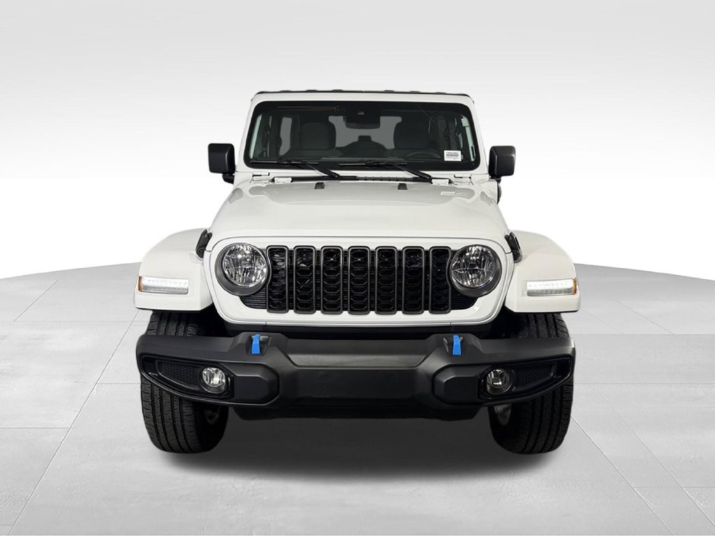 Used 2024 Jeep Wrangler Unlimited AWD/4WD image 10