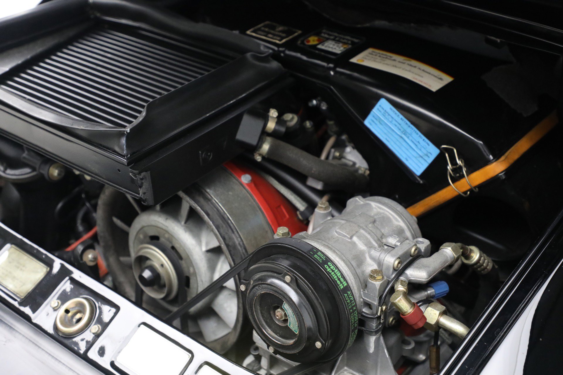 Used 1989 Porsche 911 Turbo Targa image 39