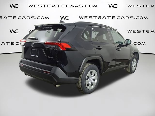 Used 2021 Toyota RAV4 LE image 39