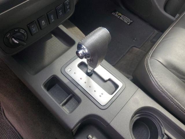 Used 2014 Nissan Frontier PRO-4X w/ Pro-4x Luxury Package AWD/4WD image 23