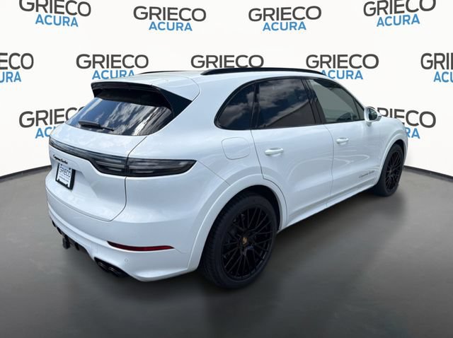 Used 2023 Porsche Cayenne Turbo AWD/4WD image 2