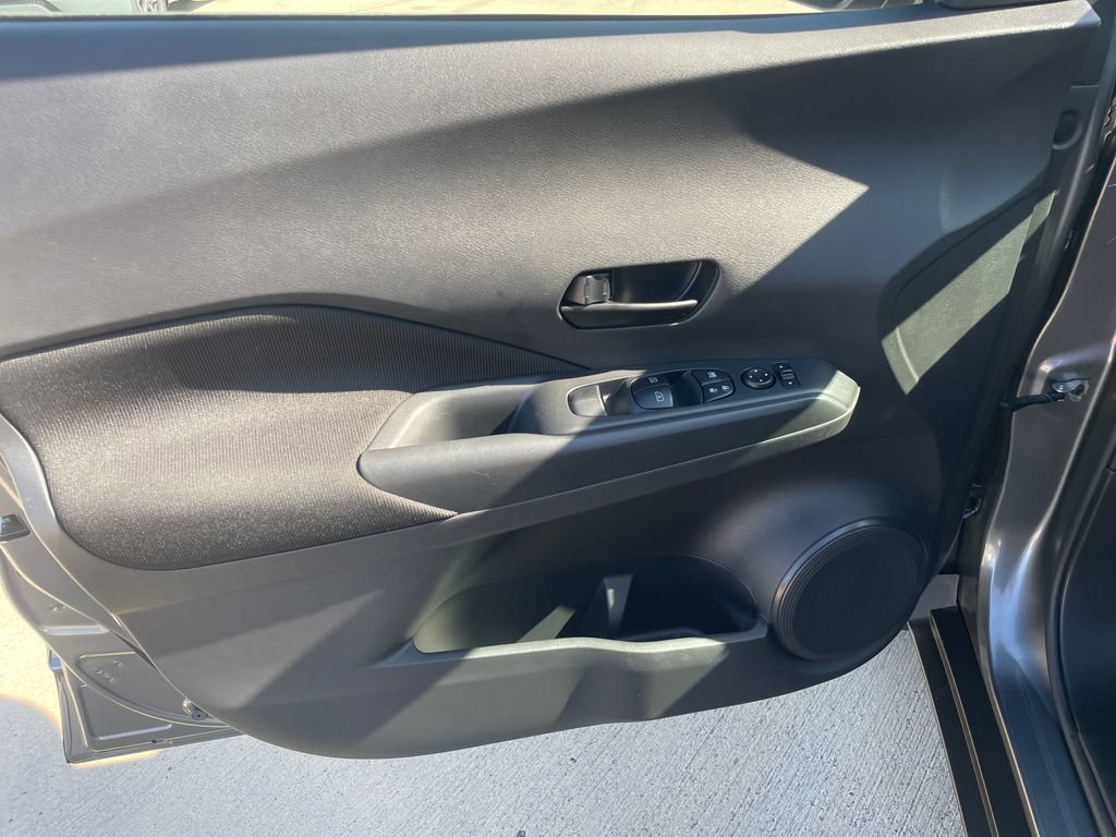Certified 2025 Nissan Kicks Play S FWD image 21