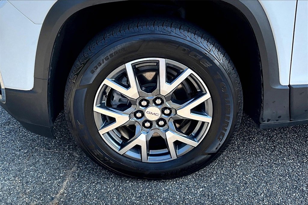 Certified 2023 GMC Acadia SLT image 32