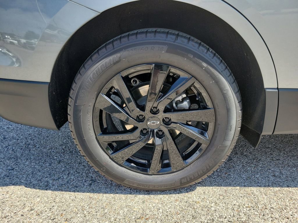 Used 2024 Chevrolet Equinox LS w/ LS Convenience Package AWD/4WD image 5