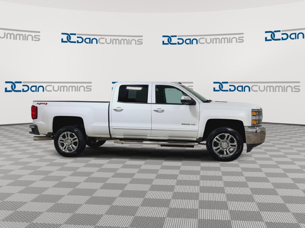 Used 2015 Chevrolet Silverado 2500 LT AWD/4WD image 9