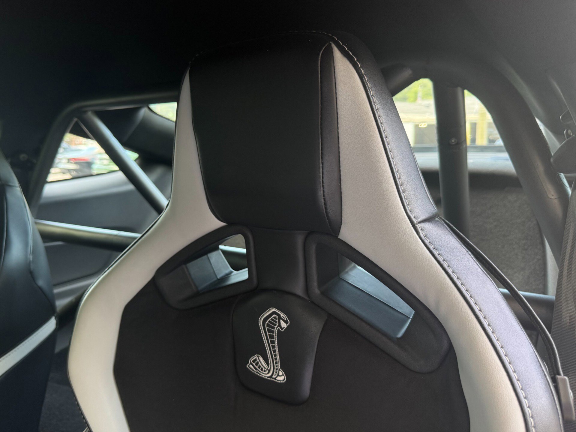 Used 2020 Ford Mustang Shelby GT500 w/ Technology Package image 14