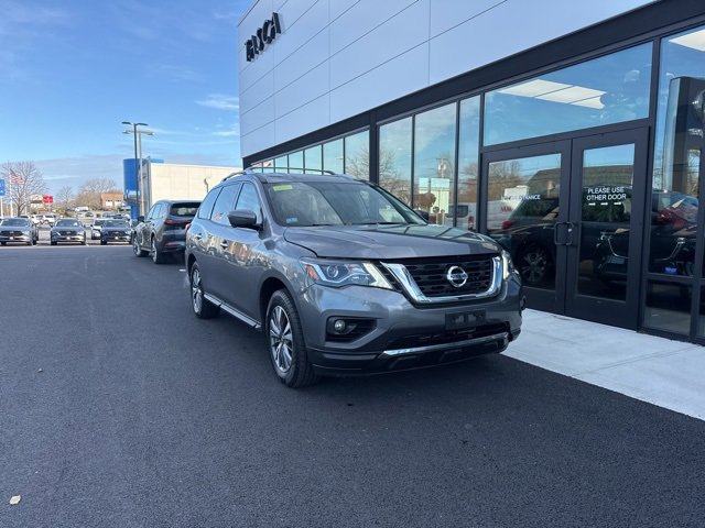 Used 2018 Nissan Pathfinder SL