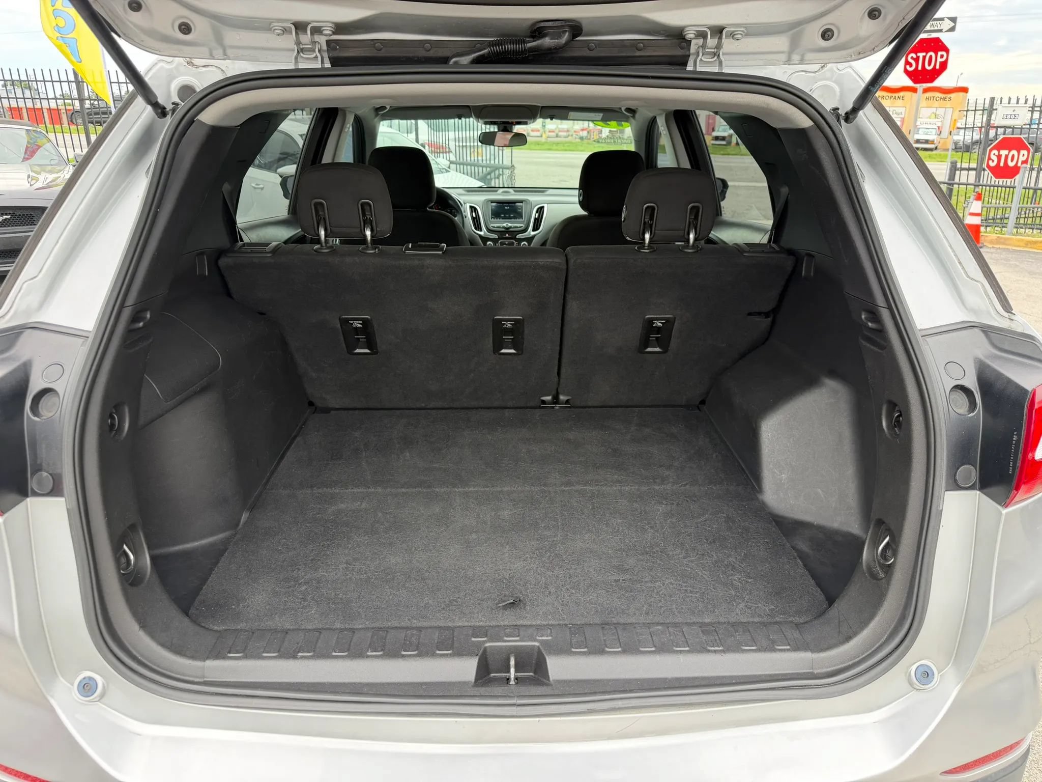 Used 2019 Chevrolet Equinox LS w/ LS Convenience Package FWD image 15
