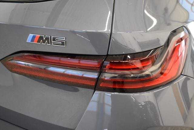 New 2027 BMW M5 Touring AWD/4WD image 12