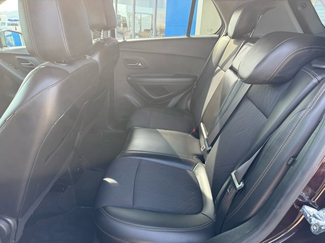 Used 2022 Chevrolet Trax LT w/ LT Convenience Package image 32
