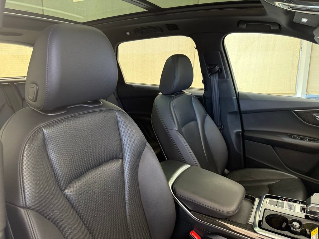 Used 2020 Audi Q7 2.0T Premium Plus w/ Premium Plus Package AWD/4WD image 13