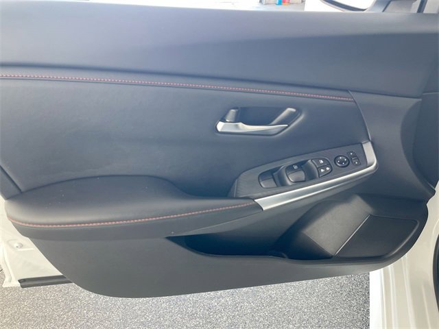 Used 2024 Nissan Sentra SR image 3