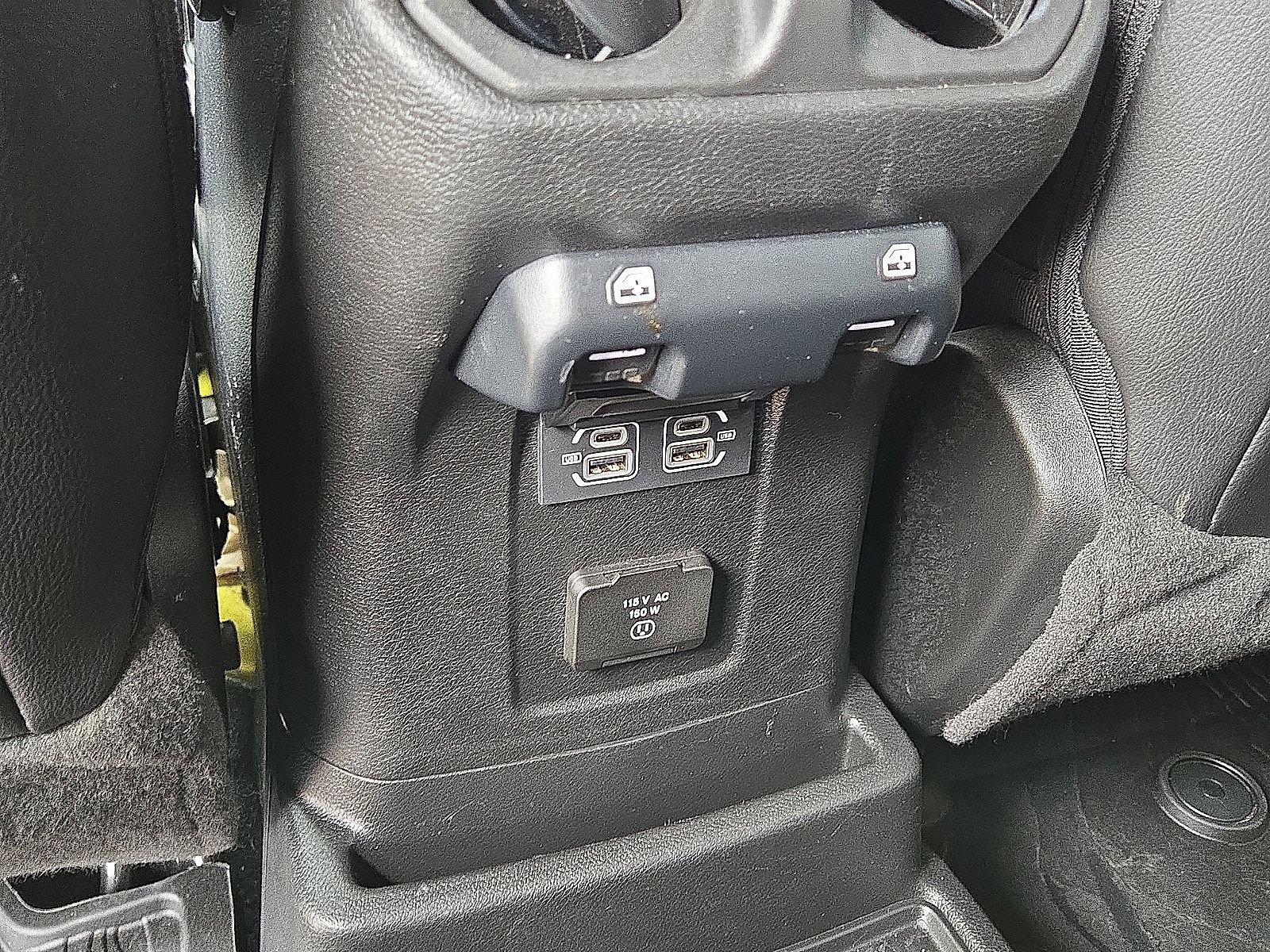 Used 2023 Jeep Wrangler Unlimited Sahara w/ Cold Weather Group AWD/4WD image 16