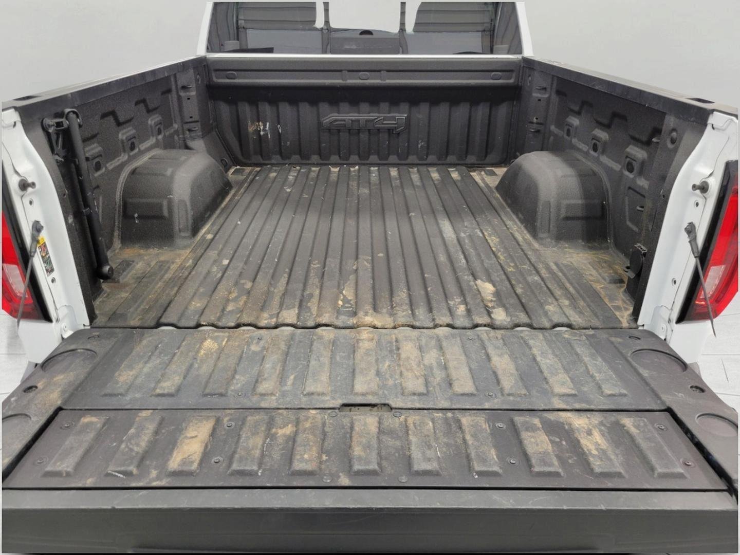 Certified 2024 GMC Sierra 1500 AT4 w/ AT4 Preferred Package AWD/4WD image 44
